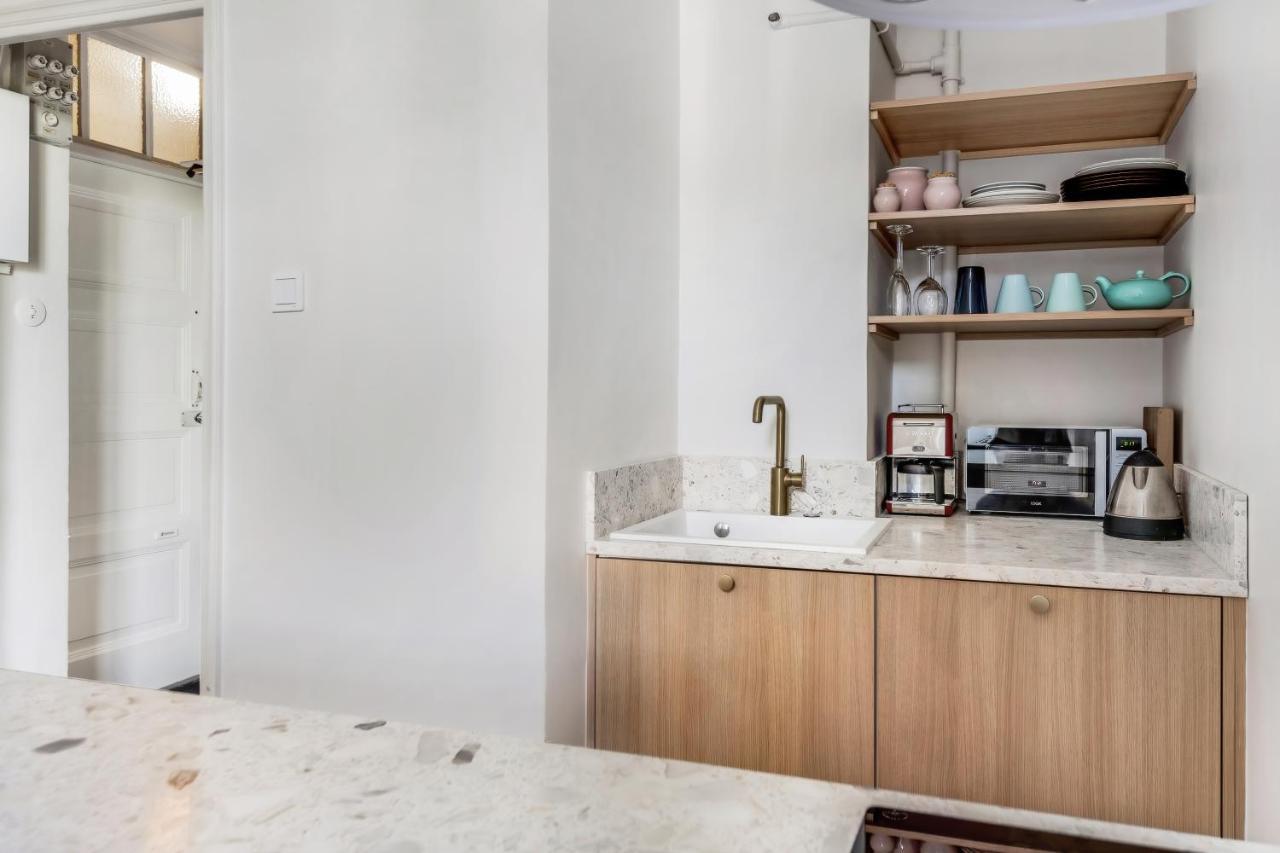Appartamento Wehost Modern And Well-Equipped Studio With A View @Viides Linja 3 Helsinki Esterno foto